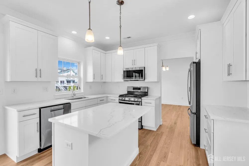 33 Pennsylvania Avenue Ocean, NJ 08758