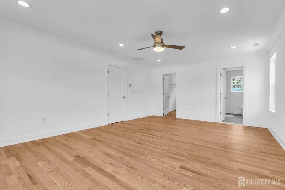 33 Pennsylvania Avenue Ocean, NJ 08758