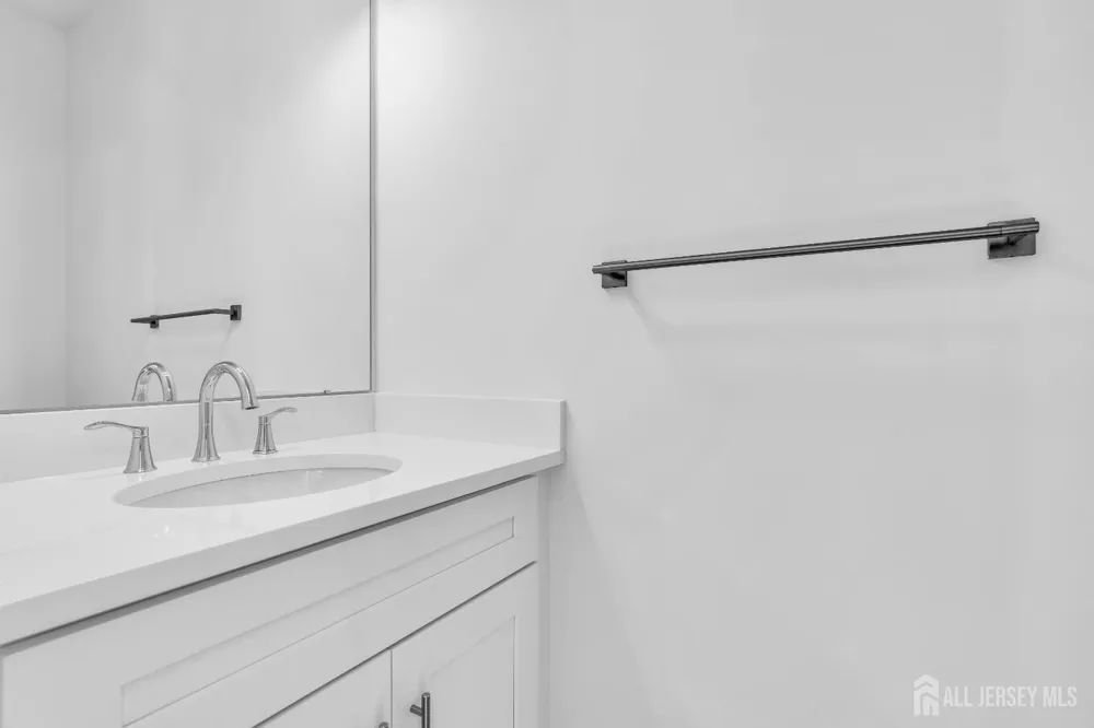 33 Pennsylvania Avenue Ocean, NJ 08758