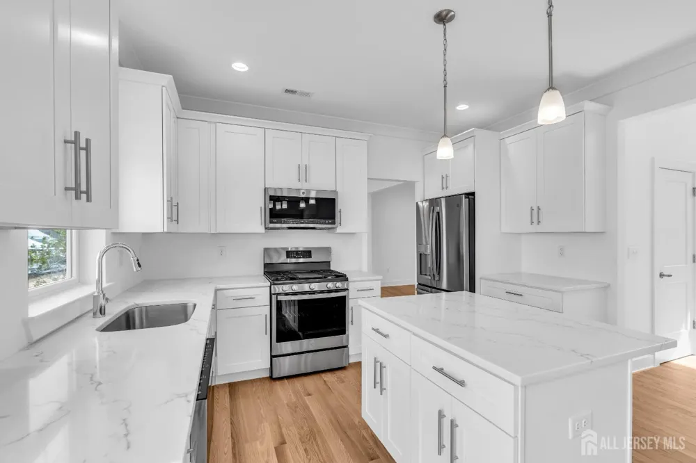 33 Pennsylvania Avenue Ocean, NJ 08758