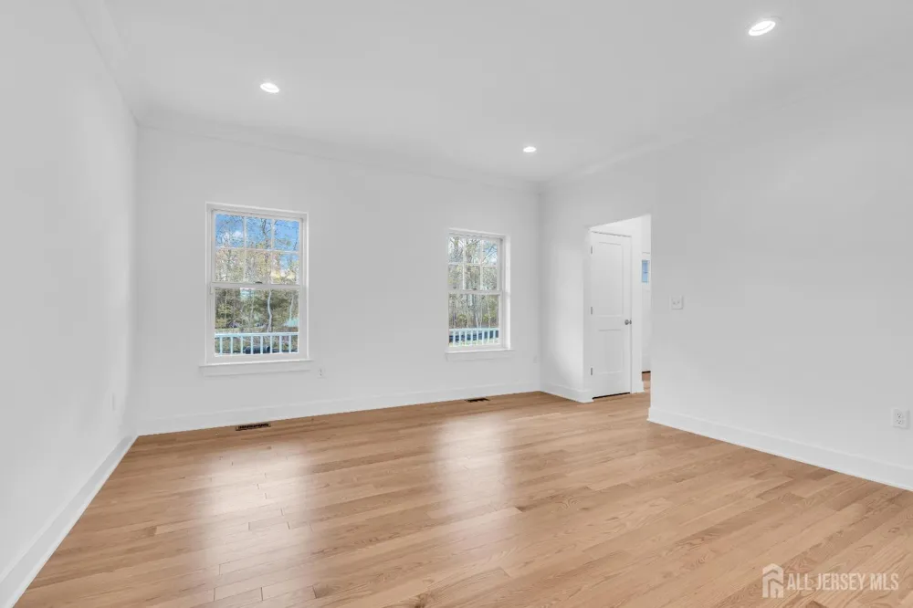 33 Pennsylvania Avenue Ocean, NJ 08758