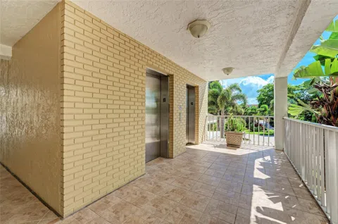 4825 GULF OF MEXICO DRIVE #201