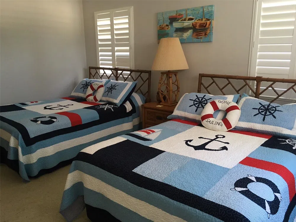 4825 GULF OF MEXICO DRIVE #201 Longboat Key, FL 34228