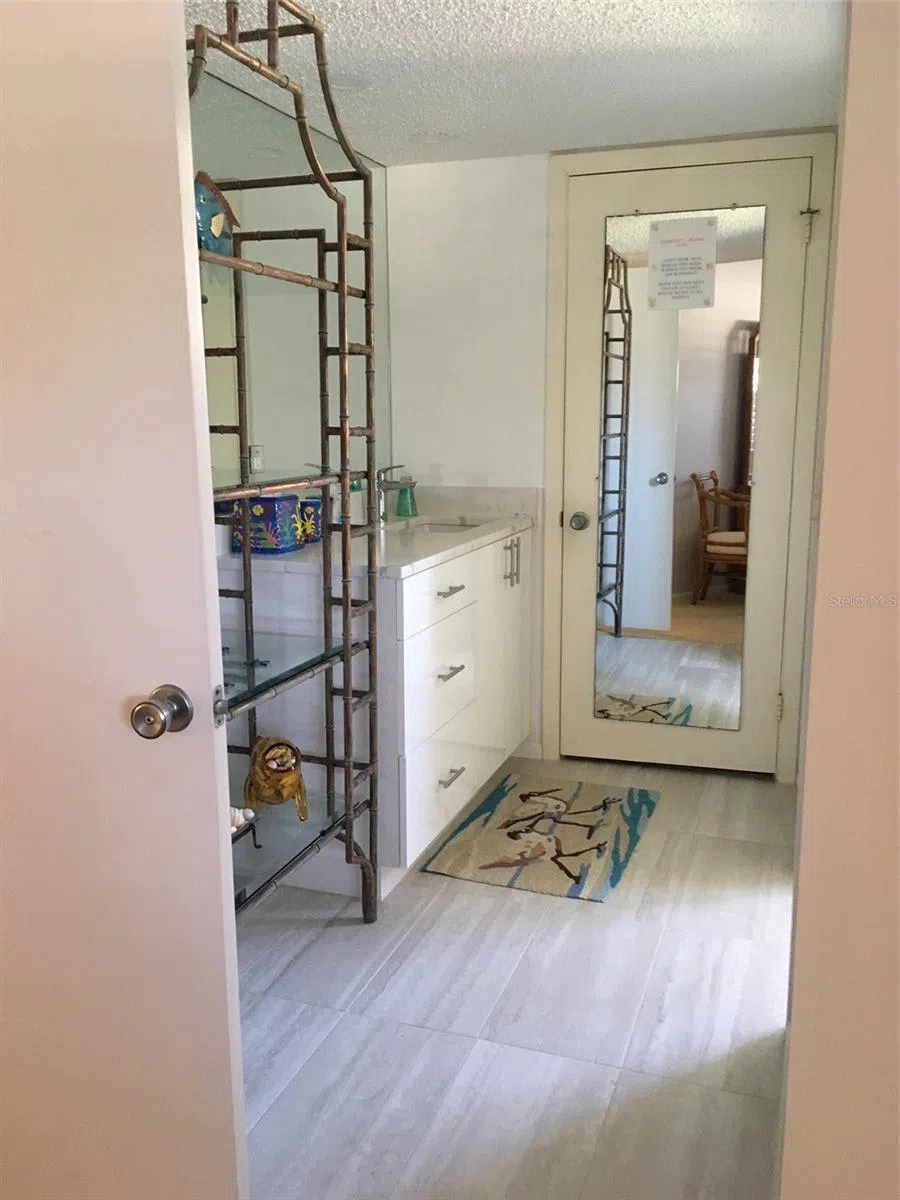 4825 GULF OF MEXICO DRIVE #201 Longboat Key, FL 34228