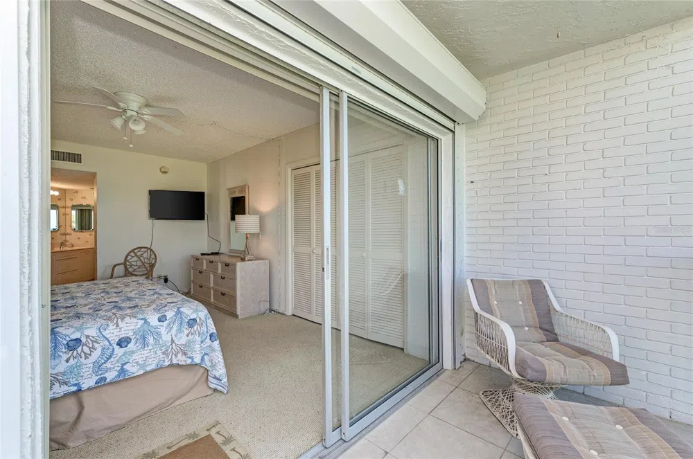 4825 GULF OF MEXICO DRIVE #201 Longboat Key, FL 34228