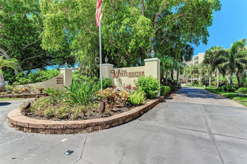 4825 GULF OF MEXICO DRIVE #201 Longboat Key, FL 34228