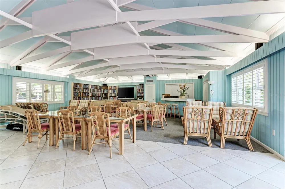 4825 GULF OF MEXICO DRIVE #201 Longboat Key, FL 34228
