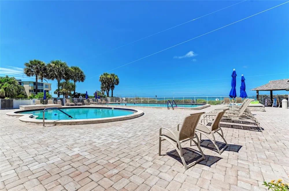 4825 GULF OF MEXICO DRIVE #201 Longboat Key, FL 34228