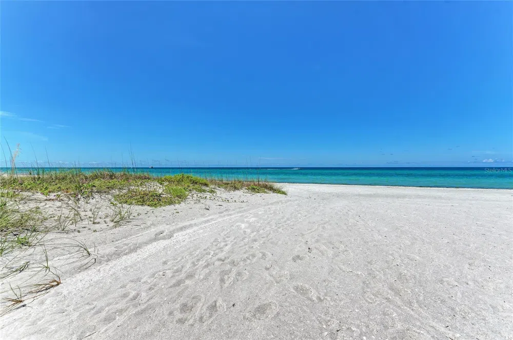 4825 GULF OF MEXICO DRIVE #201 Longboat Key, FL 34228