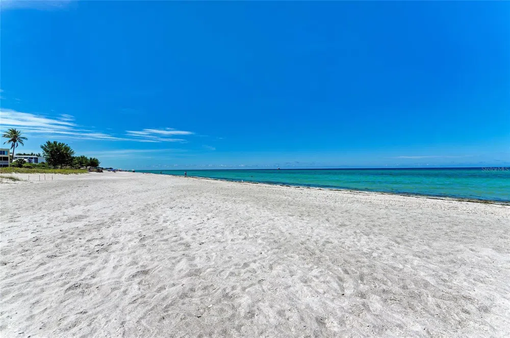 4825 GULF OF MEXICO DRIVE #201 Longboat Key, FL 34228
