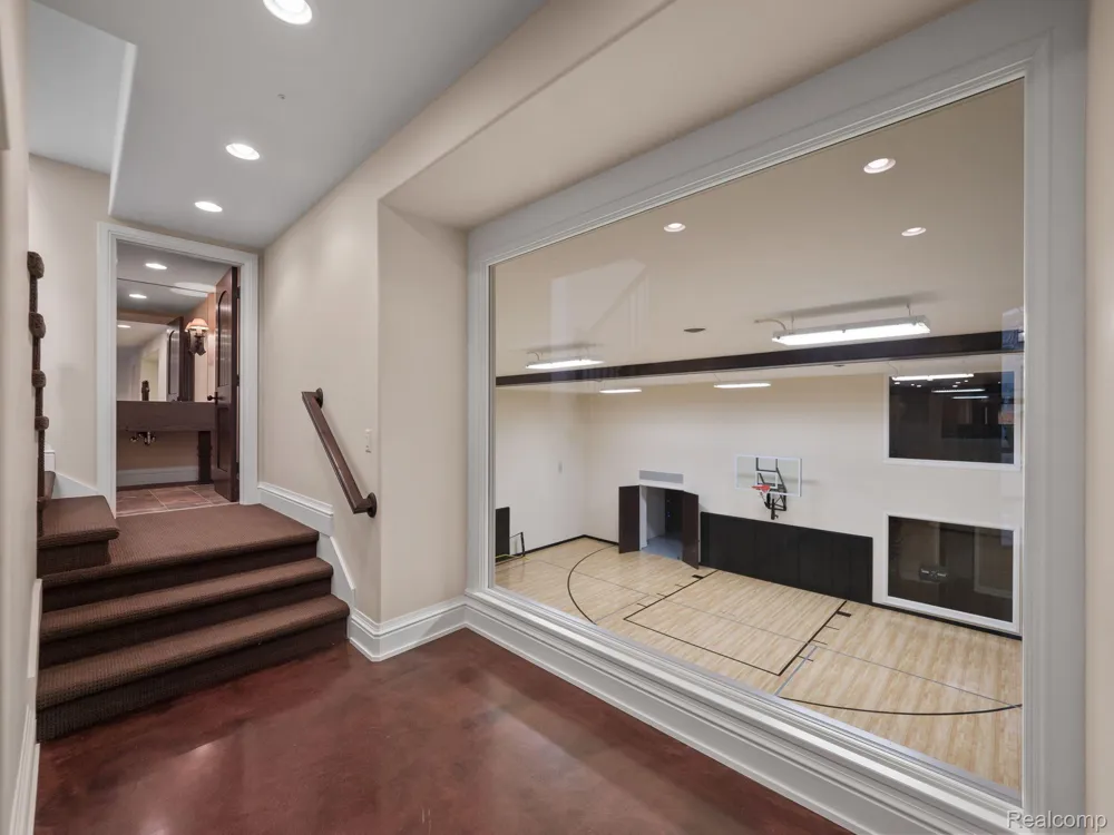 26565 SCENIC Franklin Village, MI 48025