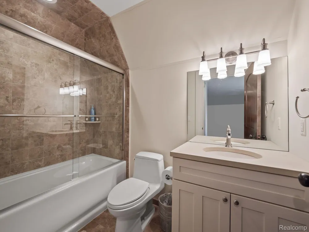 26565 SCENIC Franklin Village, MI 48025