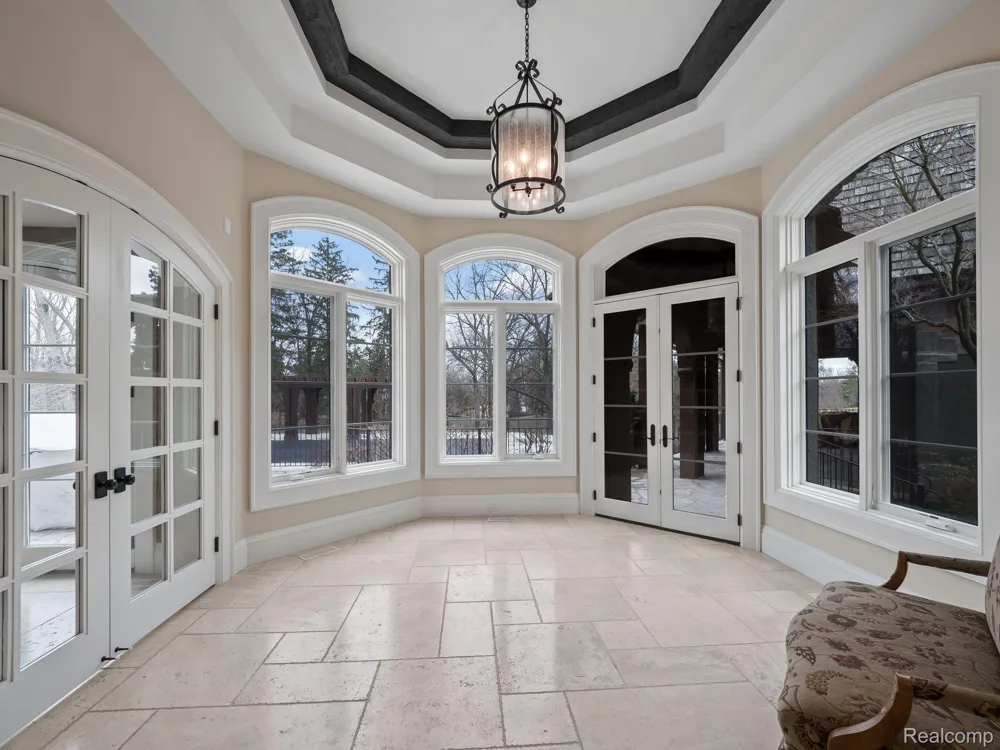 26565 SCENIC Franklin Village, MI 48025