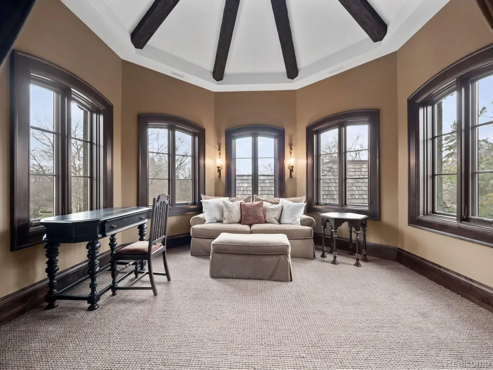 26565 SCENIC Franklin Village, MI 48025