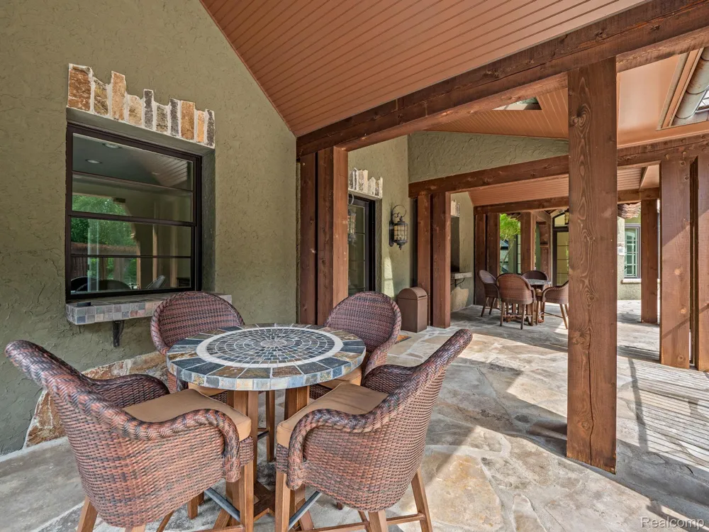 26565 SCENIC Franklin Village, MI 48025