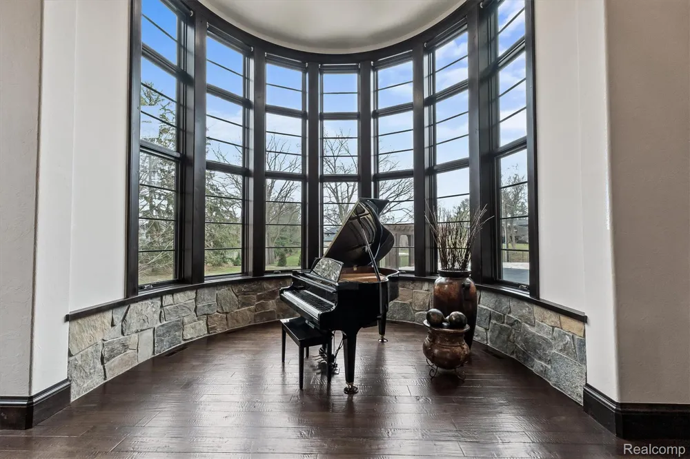 26565 SCENIC Franklin Village, MI 48025
