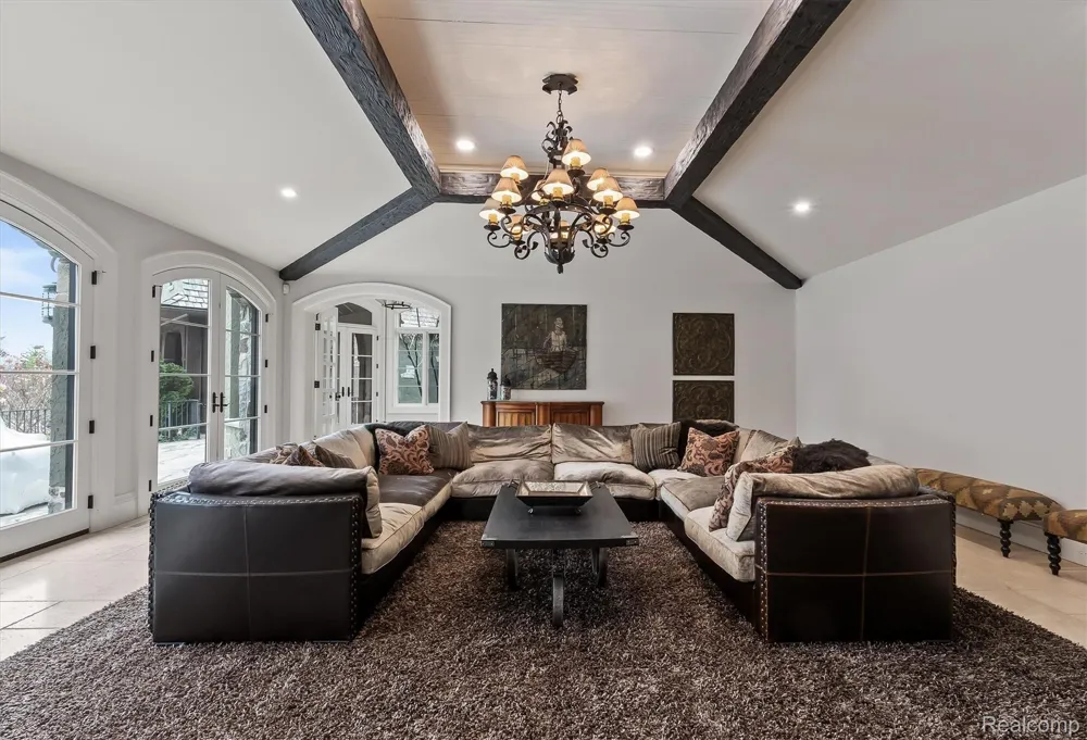 26565 SCENIC Franklin Village, MI 48025
