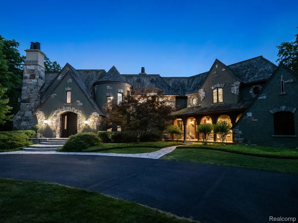 26565 SCENIC Franklin Village, MI 48025