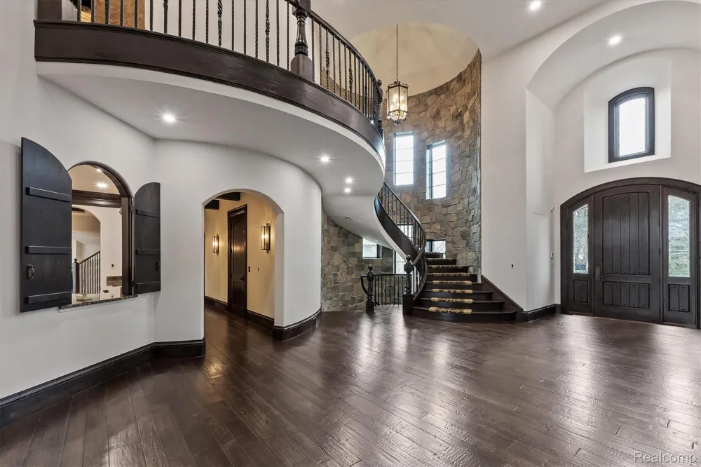 26565 SCENIC Franklin Village, MI 48025