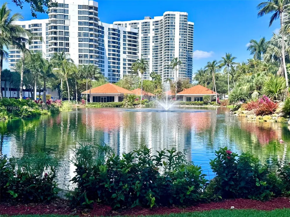3575 Mystic Pointe Dr. Slip 99 Aventura, FL 33180