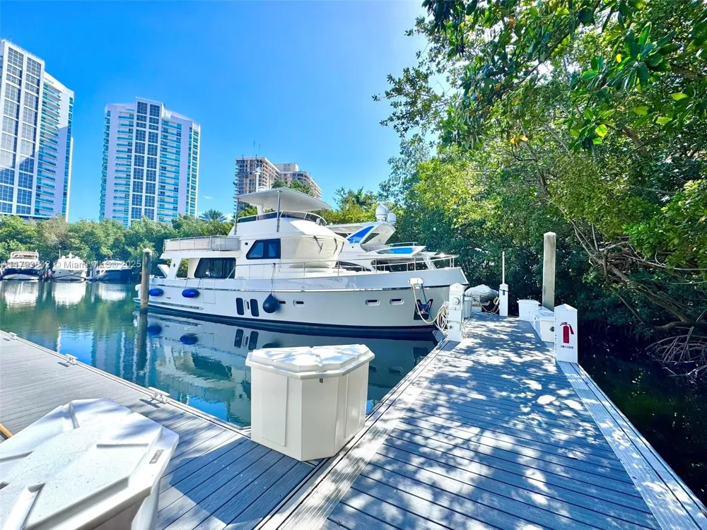 3575 Mystic Pointe Dr. Slip 99 Aventura, FL 33180