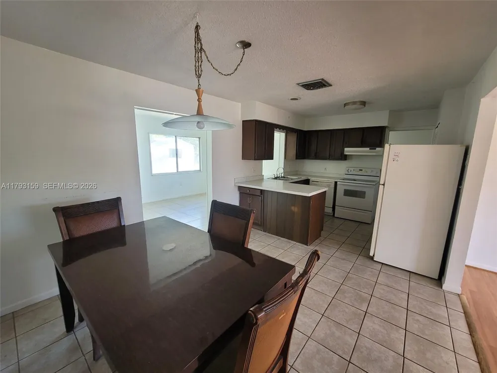 1112 Evanston ST Sebring, FL 33870