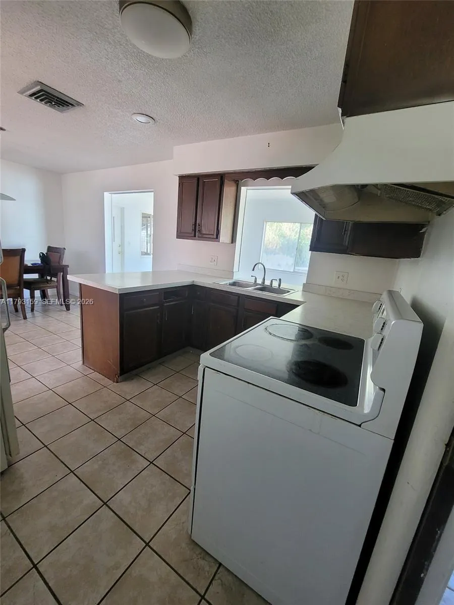 1112 Evanston ST Sebring, FL 33870