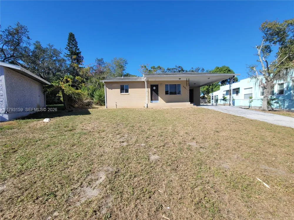 1112 Evanston ST Sebring, FL 33870
