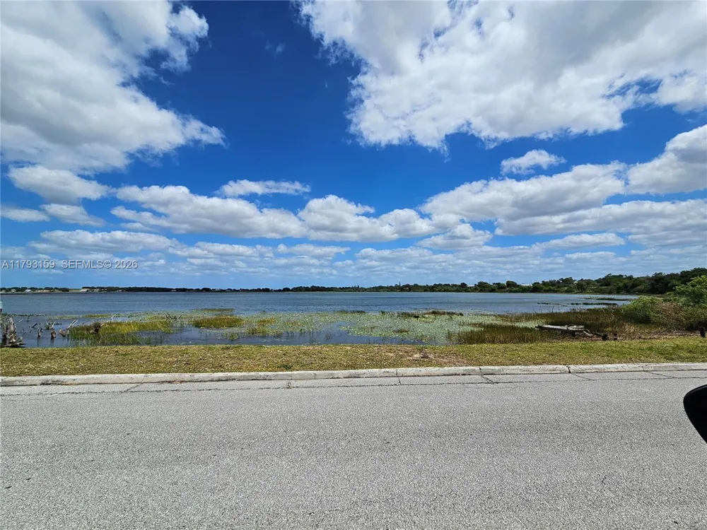 1112 Evanston ST Sebring, FL 33870