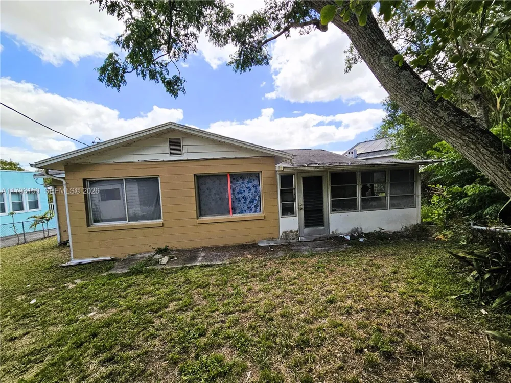 1112 Evanston ST Sebring, FL 33870