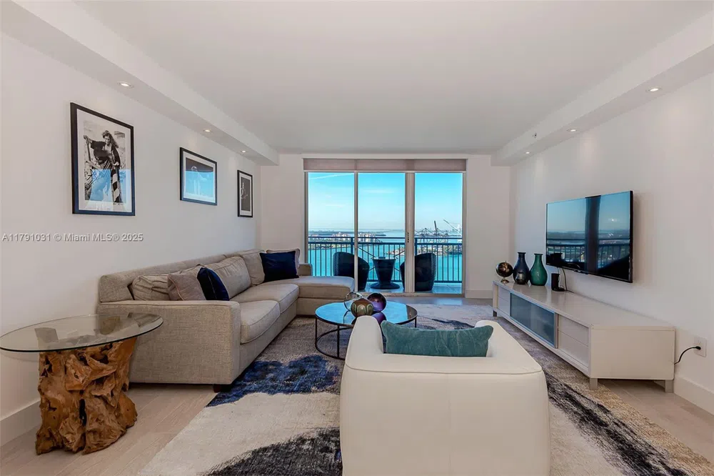 90 Alton Rd #2410 Miami Beach, FL 33139