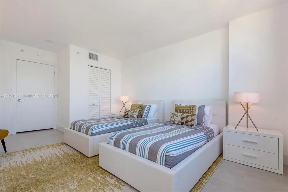 90 Alton Rd #2410 Miami Beach, FL 33139