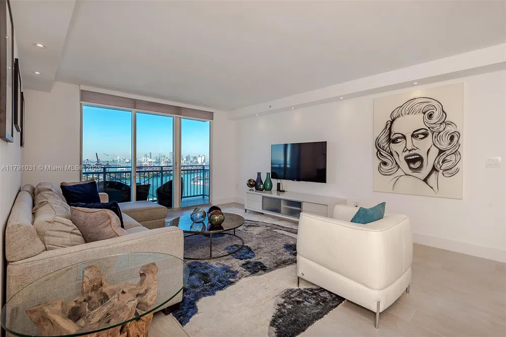 90 Alton Rd #2410 Miami Beach, FL 33139