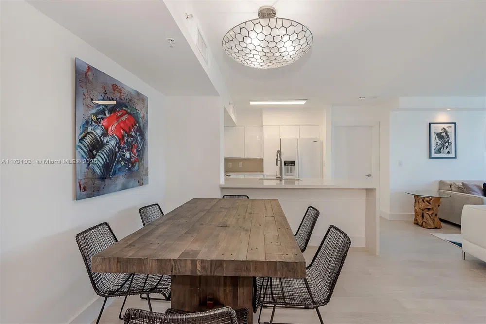 90 Alton Rd #2410 Miami Beach, FL 33139