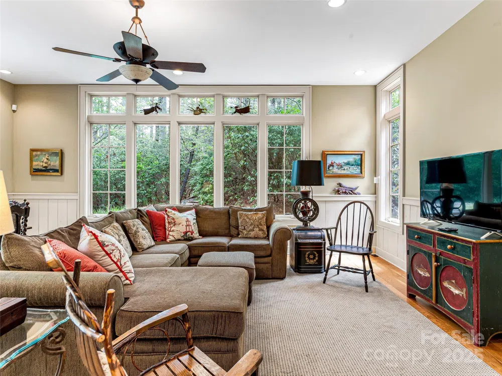 228 Mills Creek Trace Lake Toxaway, NC 28747