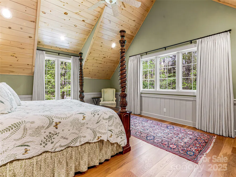 228 Mills Creek Trace Lake Toxaway, NC 28747
