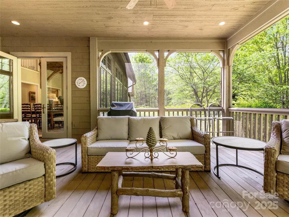 228 Mills Creek Trace Lake Toxaway, NC 28747