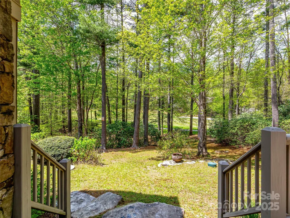 228 Mills Creek Trace Lake Toxaway, NC 28747