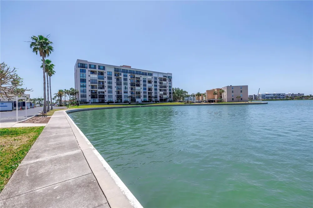 7625 SUN ISLAND DRIVE S #106 South Pasadena, FL 33707