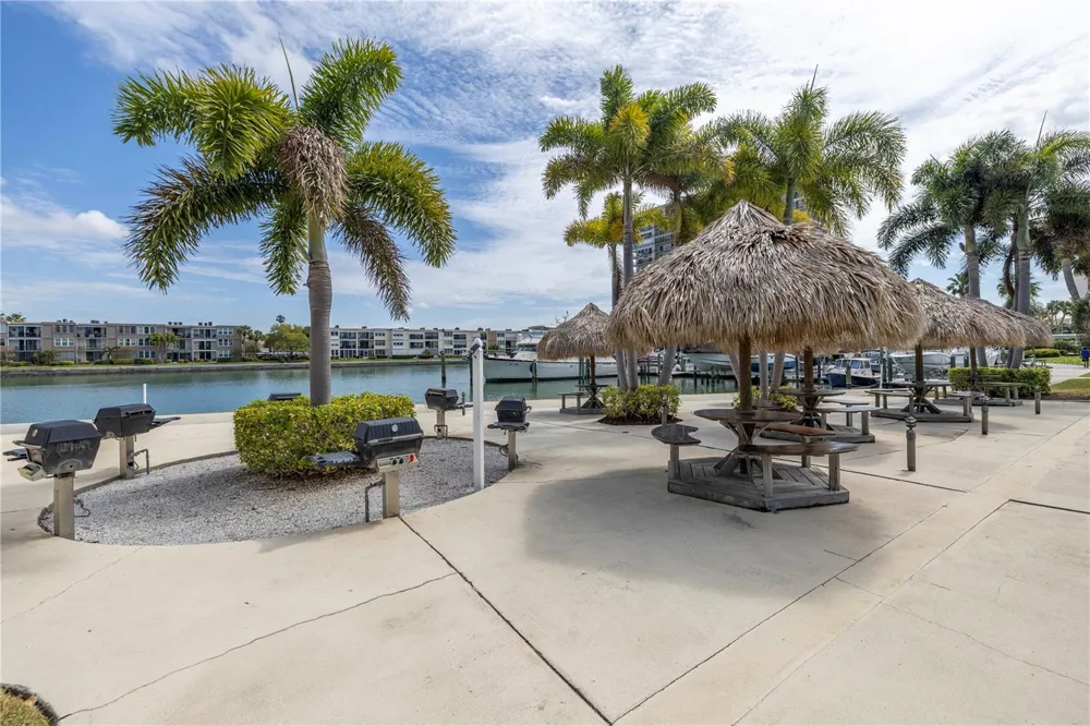 7625 SUN ISLAND DRIVE S #106 South Pasadena, FL 33707