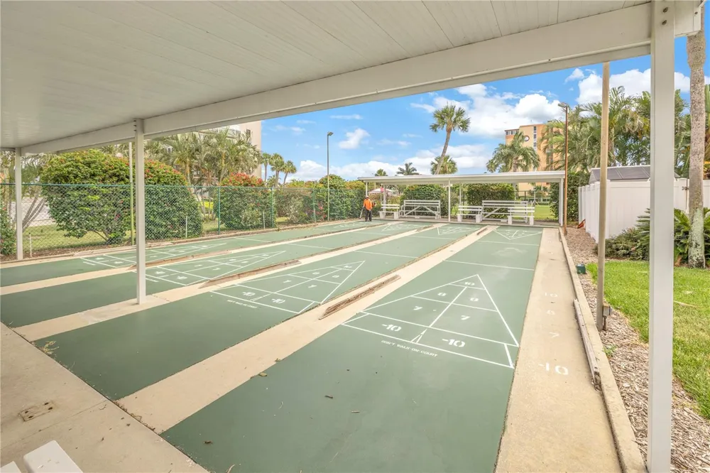 7625 SUN ISLAND DRIVE S #106 South Pasadena, FL 33707
