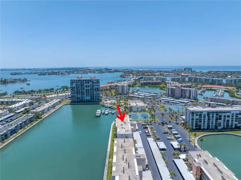 7625 SUN ISLAND DRIVE S #106 South Pasadena, FL 33707