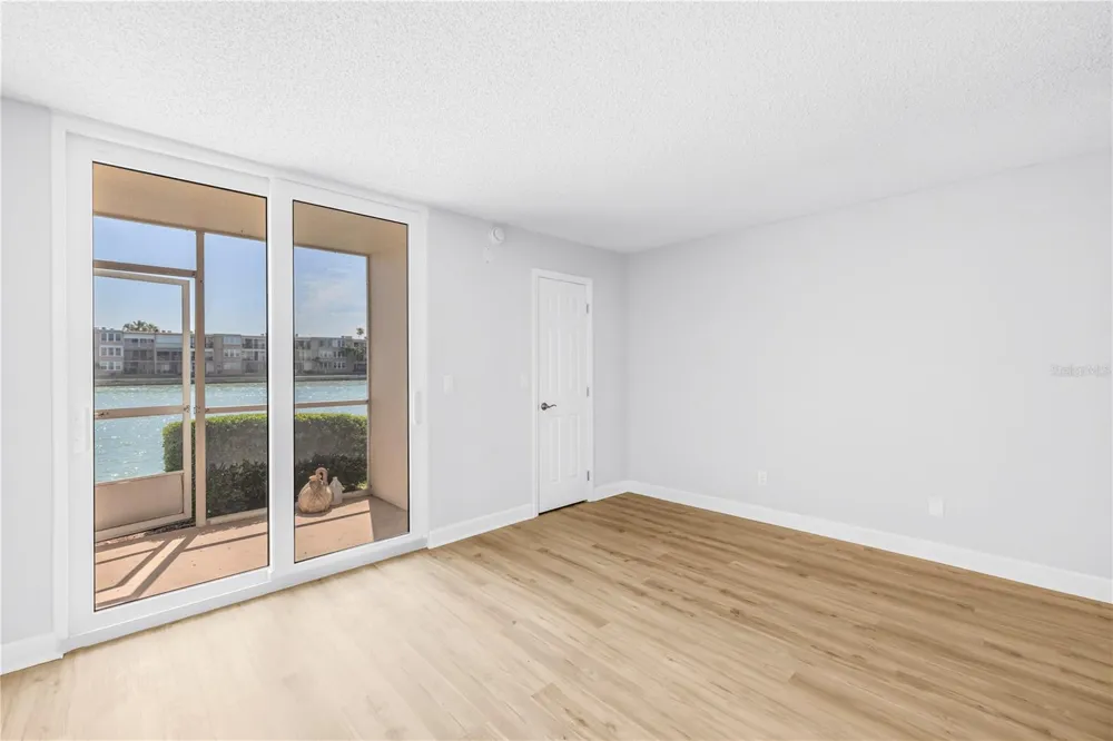 7625 SUN ISLAND DRIVE S #106 South Pasadena, FL 33707