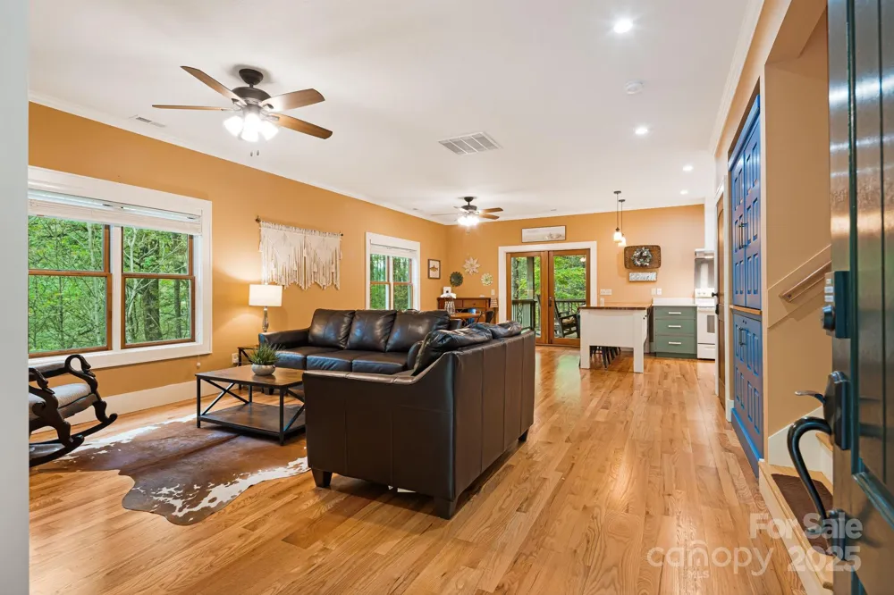 79 Slumber Lane Sylva, NC 28779