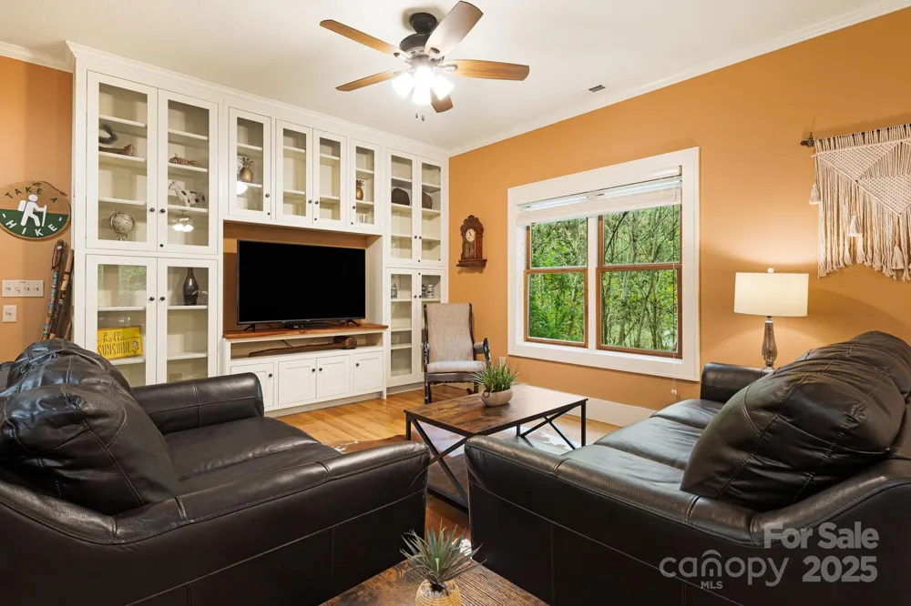 79 Slumber Lane Sylva, NC 28779