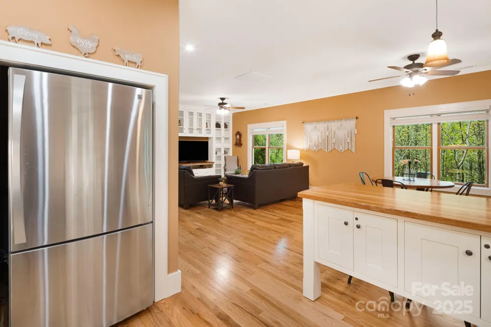 79 Slumber Lane Sylva, NC 28779