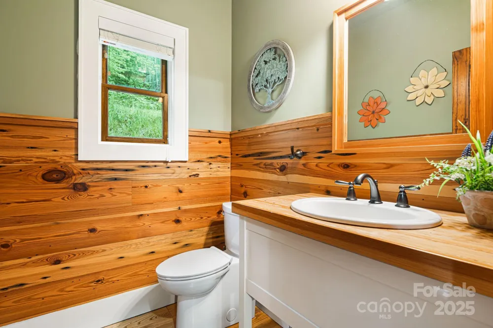 79 Slumber Lane Sylva, NC 28779