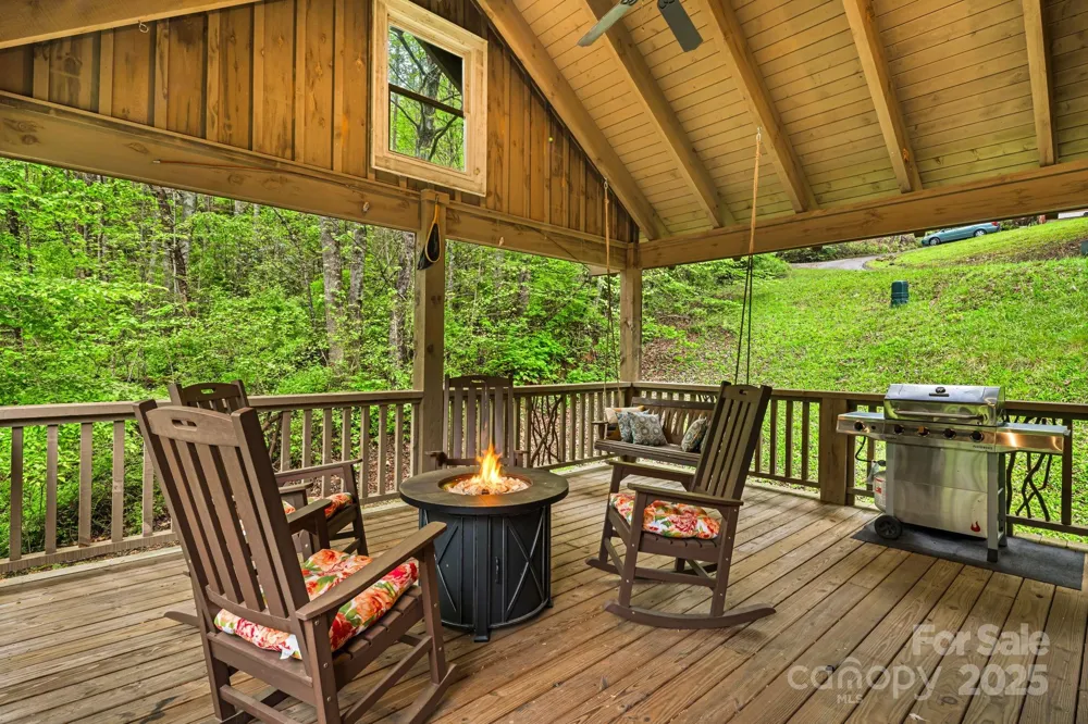 79 Slumber Lane Sylva, NC 28779