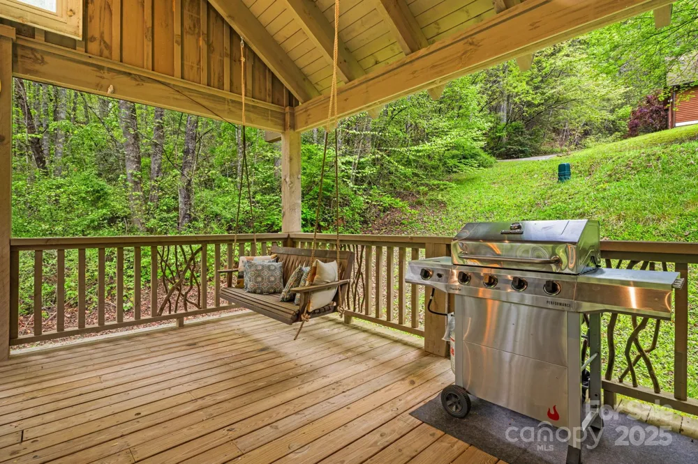 79 Slumber Lane Sylva, NC 28779
