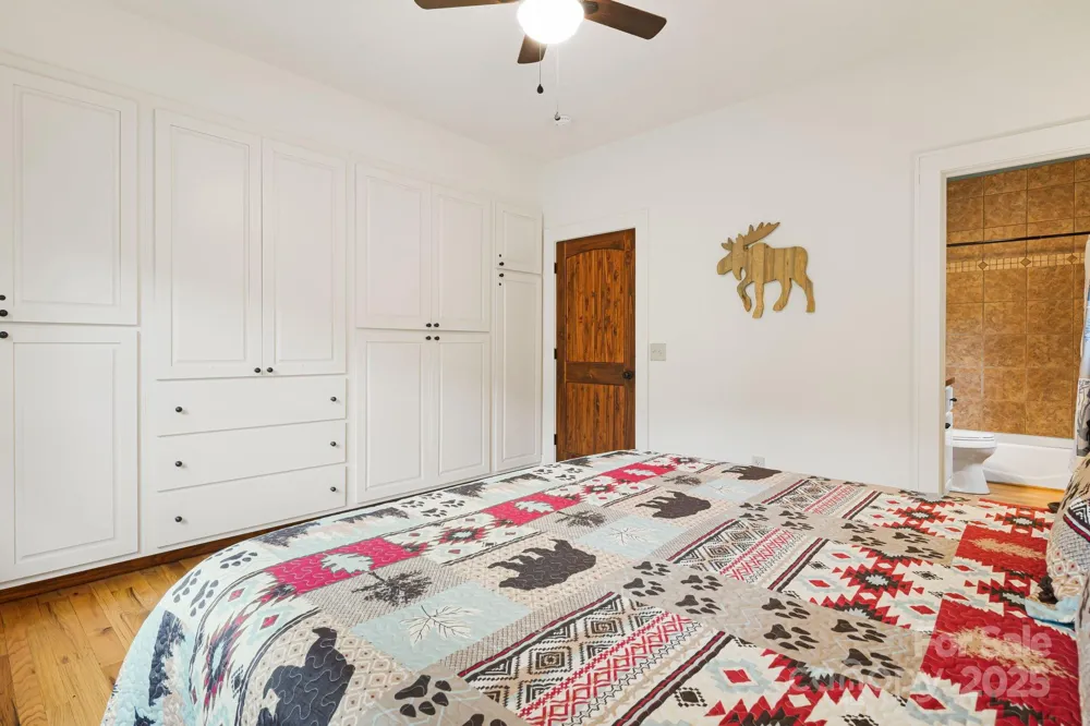 79 Slumber Lane Sylva, NC 28779